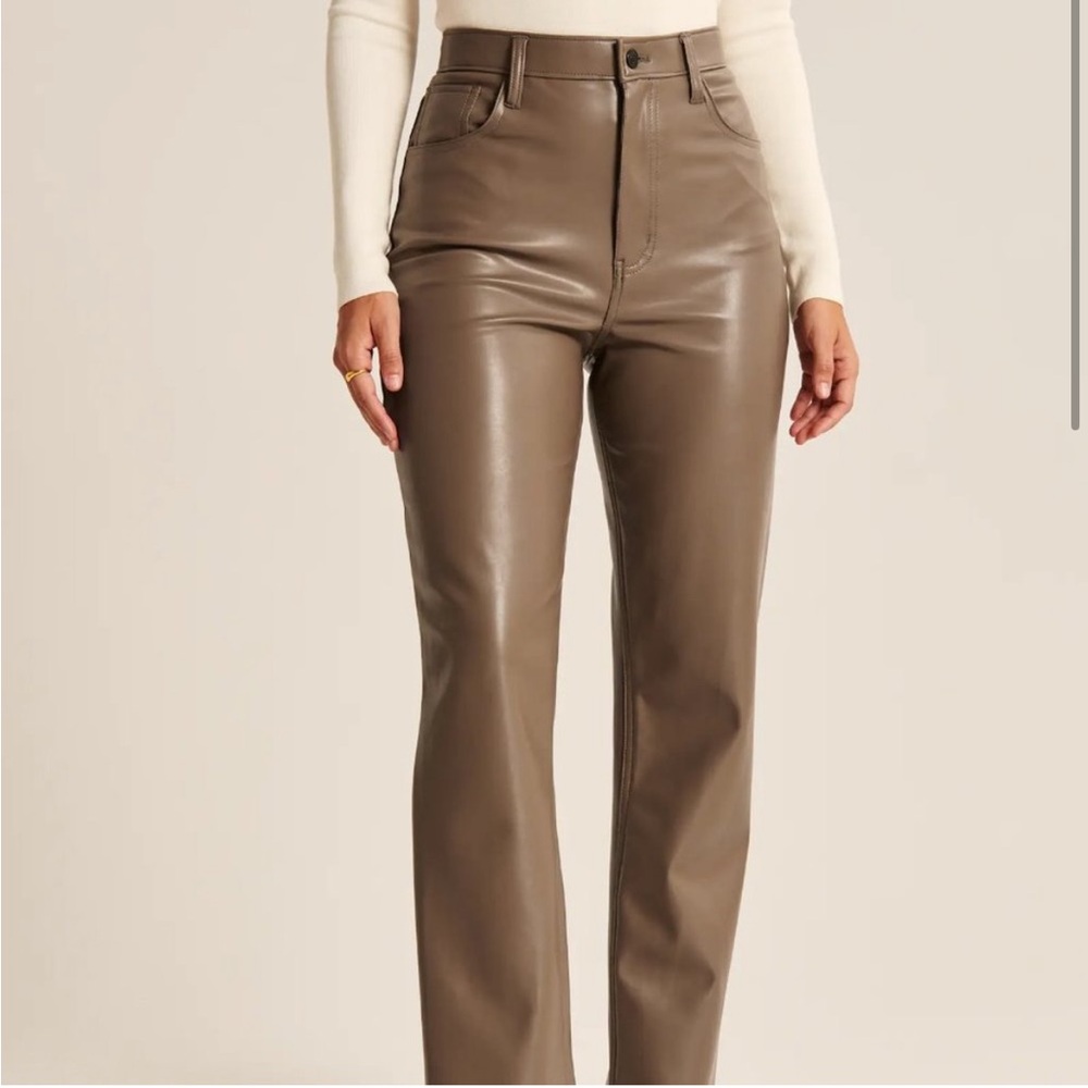 Size 24/00 short tan Curve Love Vegan Leather 90s Straight Pant Ultra High rise